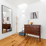 Guestready - Charming In Porto's Heart Lägenhet